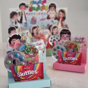 علبة الألعاب مع الحلويات